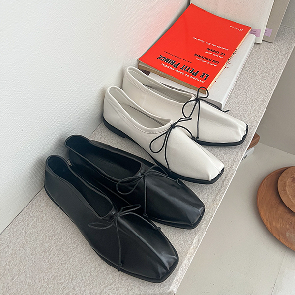 Trendy Mood Ribbon 발레 Shoes