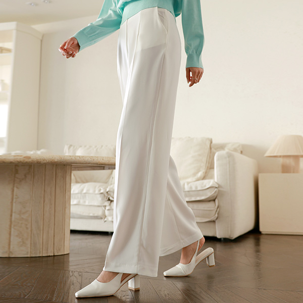 Soft Long-legged Fit Simple Slacks