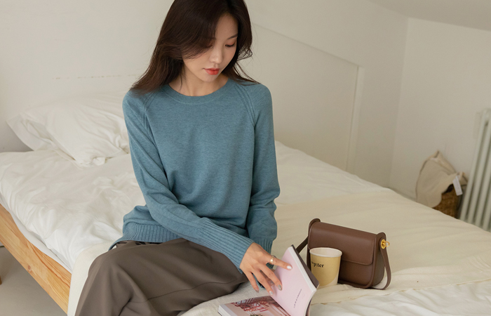 Soft Touch Color Point Daily loose fit Knit