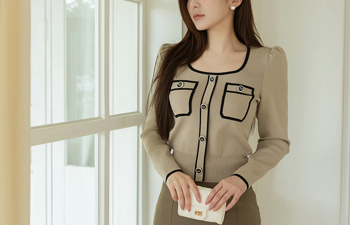 slender Square Neck Color Combination Line Knit