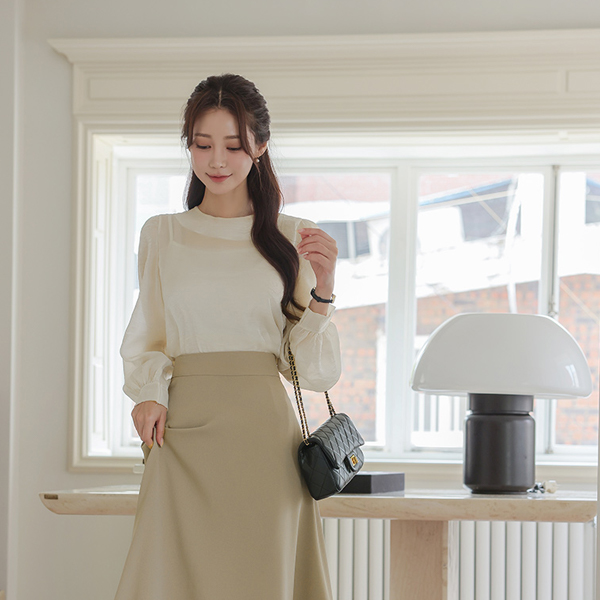 Shining Raund neck See-through Blouse