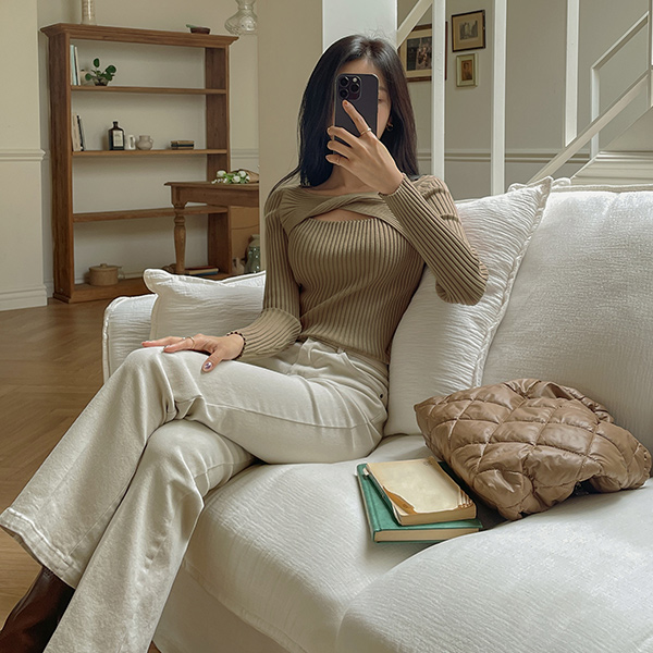 Slim Boot-Cut Hidden Banding Mochi Tight Cotton Pants