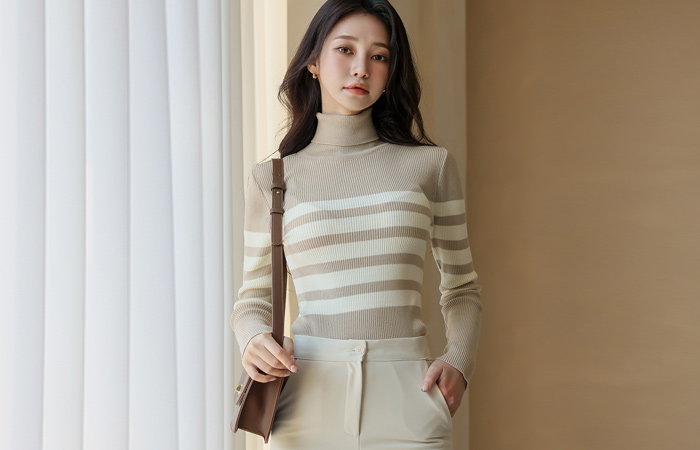 Color Combination Stripe Corduroy Turtleneck Knit T-shirt