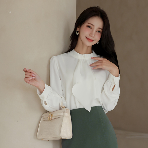 Elegance Wrinkles 보타이넥 Blouse