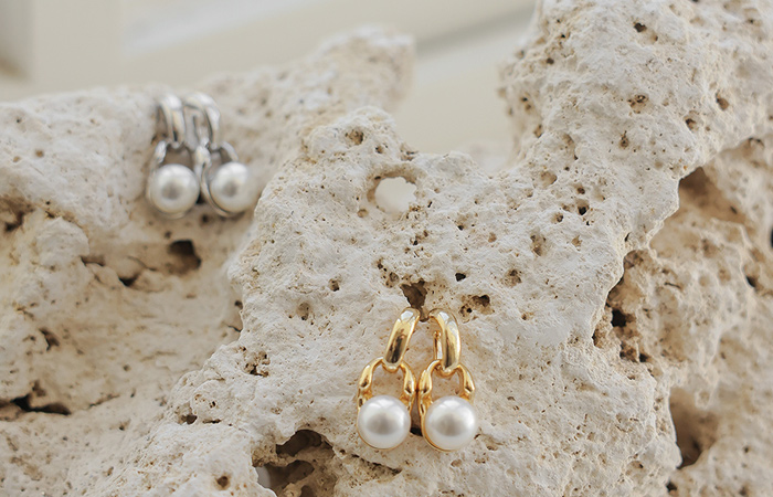 Luxury Pearl Drop Earring