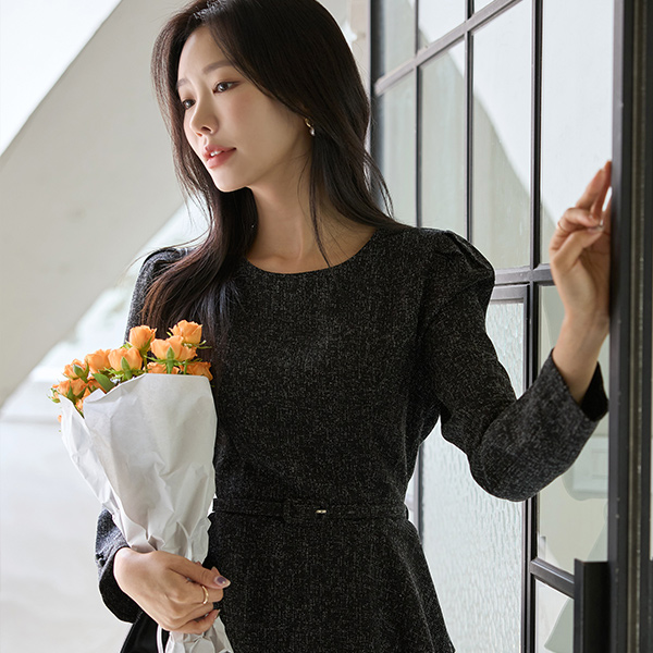 Romantic Puff Peplum Long-sleeve Blouse (BeltSET)