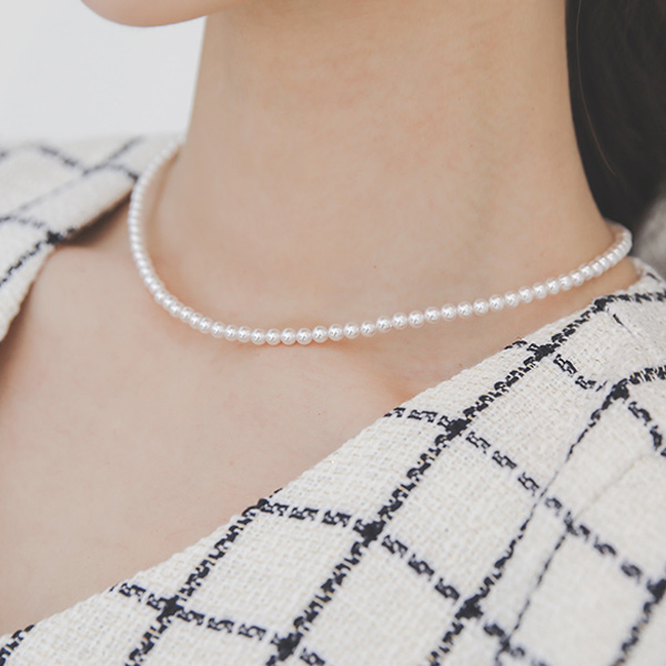 Classic Mini Pearl Necklace