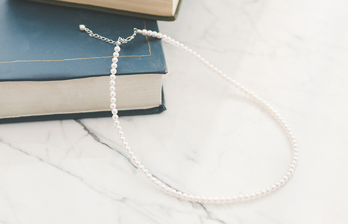 Classic Mini Pearl Necklace