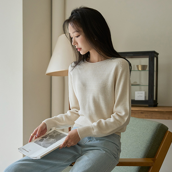 slender Neck-Line Point Color Daily Knit