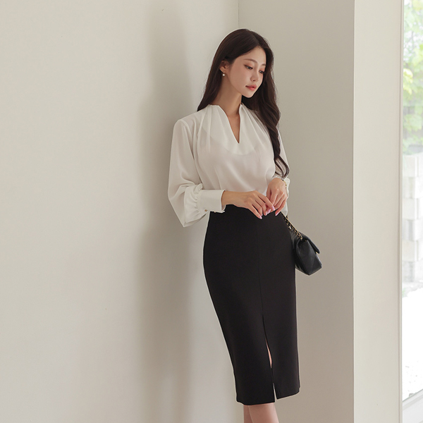 Simple Official Front Center Front Vent H-line Skirt