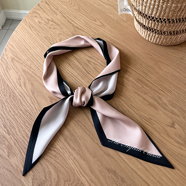 Double-Faced Color Diagonal Twilly Scarf