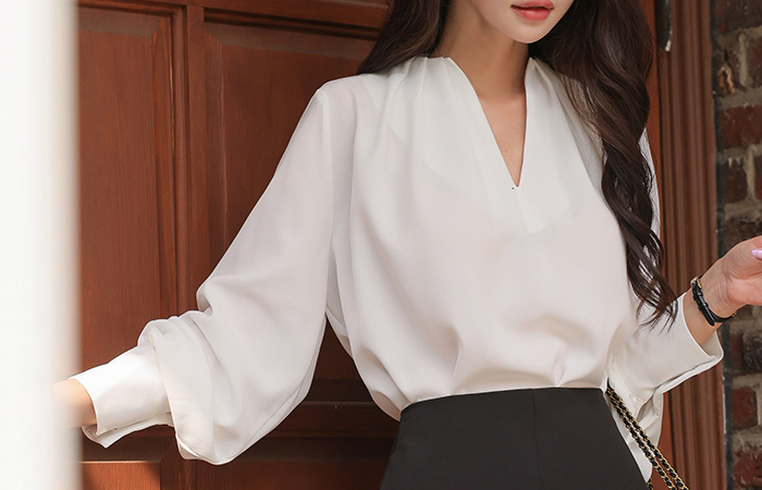 Deep VNeck Pintuck Point Blouse