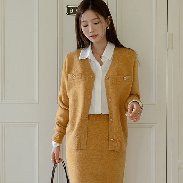 ODE Gold Button Knit Cardigan&Skirt SET