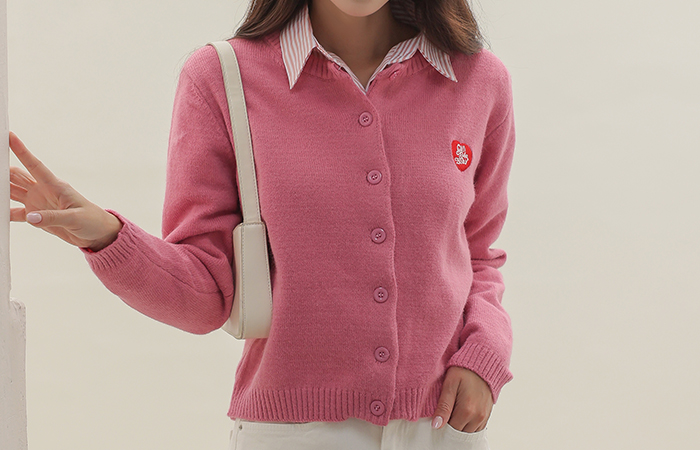 heart Patch Raund neck Cardigan