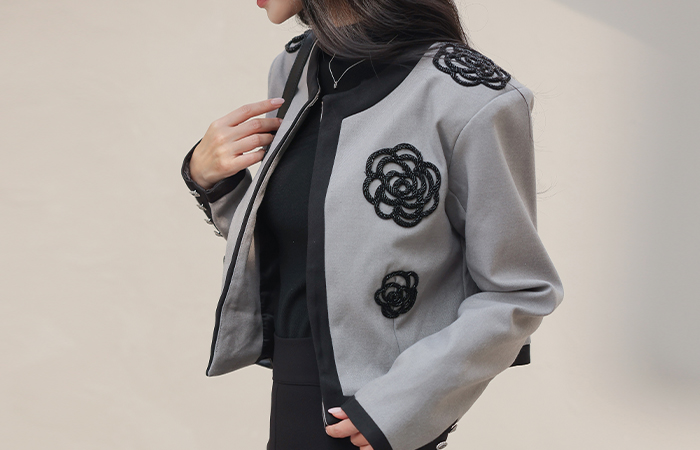 Black Beads Flower Raund neck Jacket