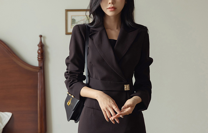 ODE Gold Point Peplum Set-up Jacket