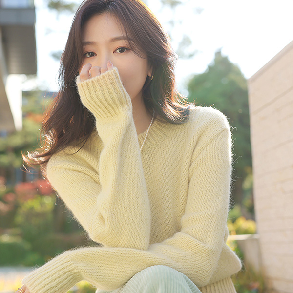 Cotton Candy Color Point Cozy Wool Knit T-shirt