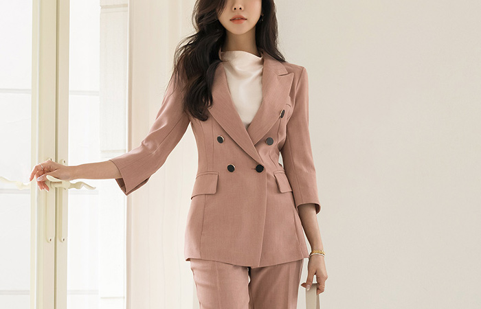 Modern Style CapriLine Slim Fit Jacket