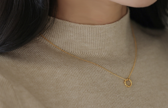 Simple Daily Circle Ring Necklace