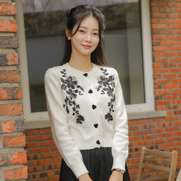 Beads Flower heart Button Cardigan