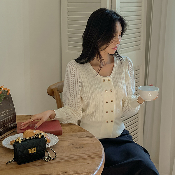 Romantic Lace Point Double Button Knit