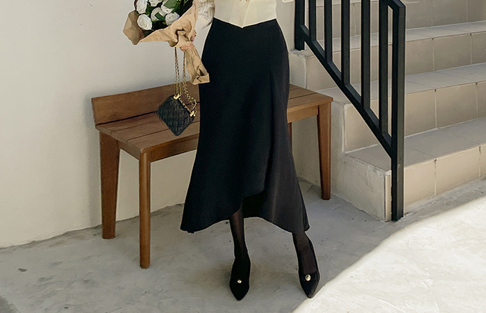  Unbalance Hems Back Banding Long Skirt