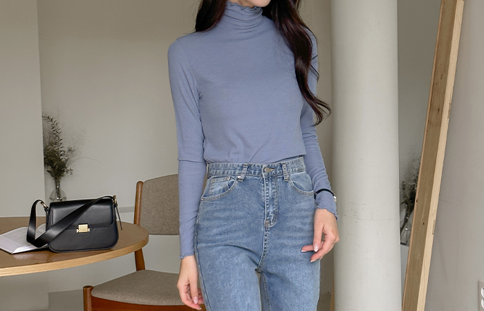 Corduroy Turtleneck T-shirt