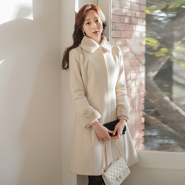 Fur Collar Lady A-line Wool Coat