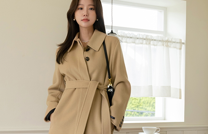 Classic Mood Hidden Button Polo Hand-Made Wool Coat