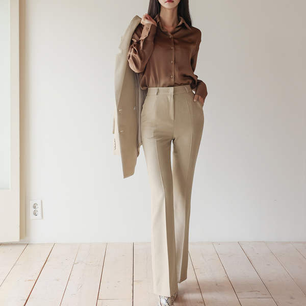 Roy High-Waist Slim Semi- Boot-Cut Slacks