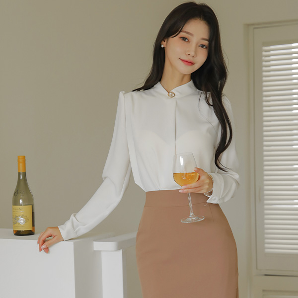 Pearl Ring Folded Pintuck Blouse Ⅱ