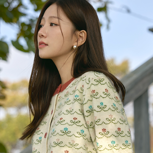 Romantic Vintage Patterns Thick Cardigan