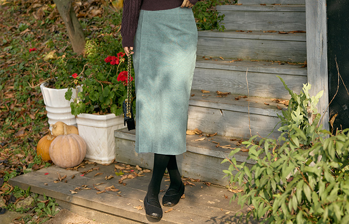 Slim Line Corduroy Span Skirt