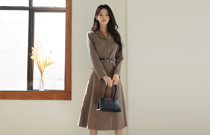 Classic Hound's-Tooth Belted Pocket Collar Dress