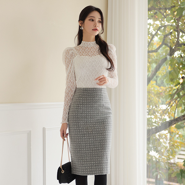 Snow Check Slim H-line Wool Skirt