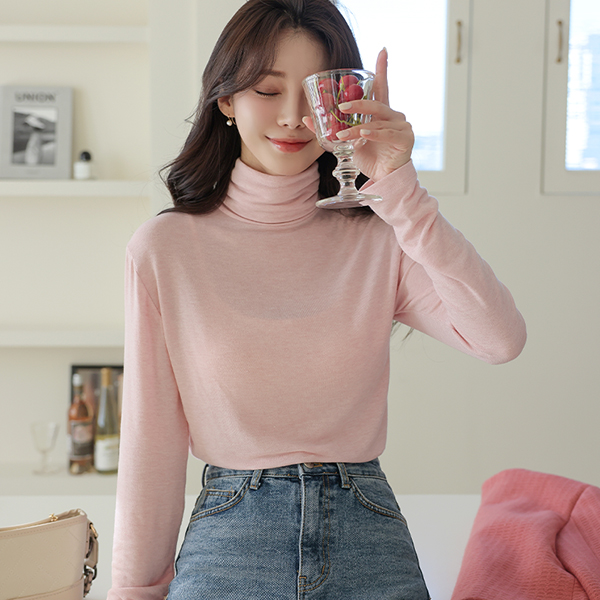 Soft Color Wool Turtleneck T-shirt