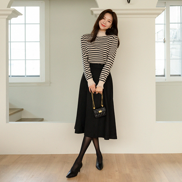 Romantic A-line Suede 훌 Skirt