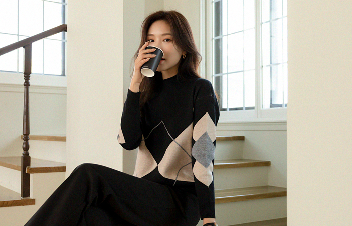 Argyle Patterns Point Half-Highneck Turtleneck Knit