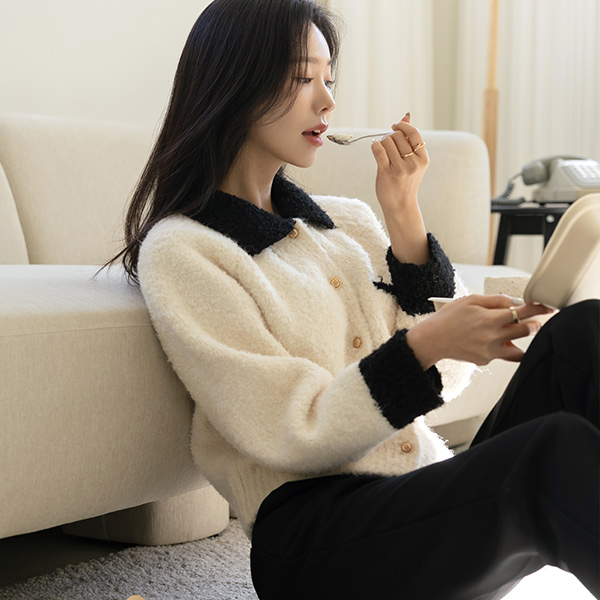 Lovely Polo Thick Bouclé Wool Knit Cardigan