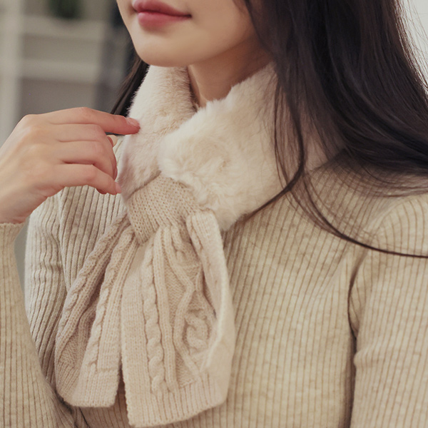 Eco Mink Fur Cable Knit muffler