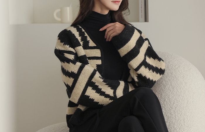 Geometry Jacquard Color Combination Knit Open Cardigan