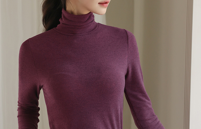 Bijou Turtleneck Slim T-shirt