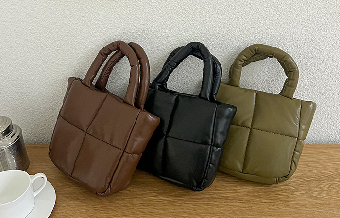 Soft Leather Padding Tote bag