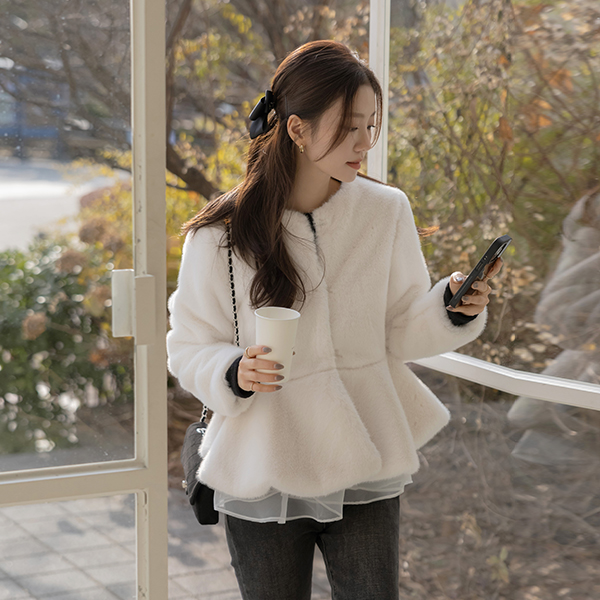 Ruffle Layering Cozy Fur Peplum Jacket