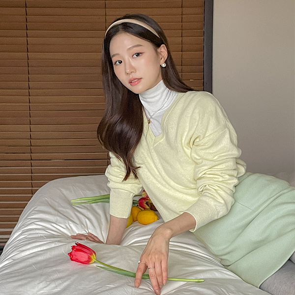 Powder Color Cashmere&Wool V-neck Knit