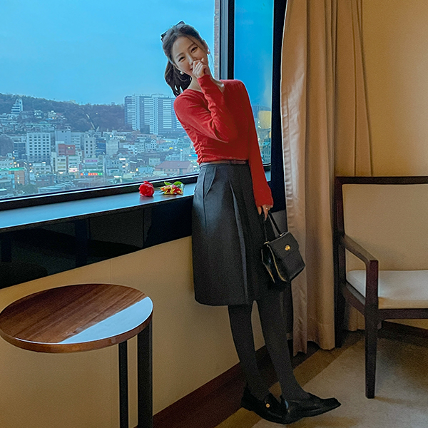 Point Color Side Shirring Angora T-shirt