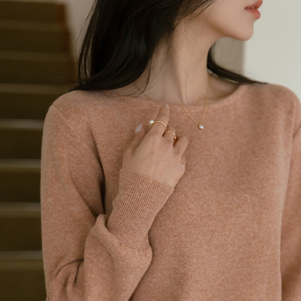 slender Mood Lip-Neck Daily Knit