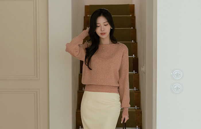 slender Mood Lip-Neck Daily Knit