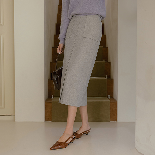 베러댄 Double Pocket Thick Wool Skirt