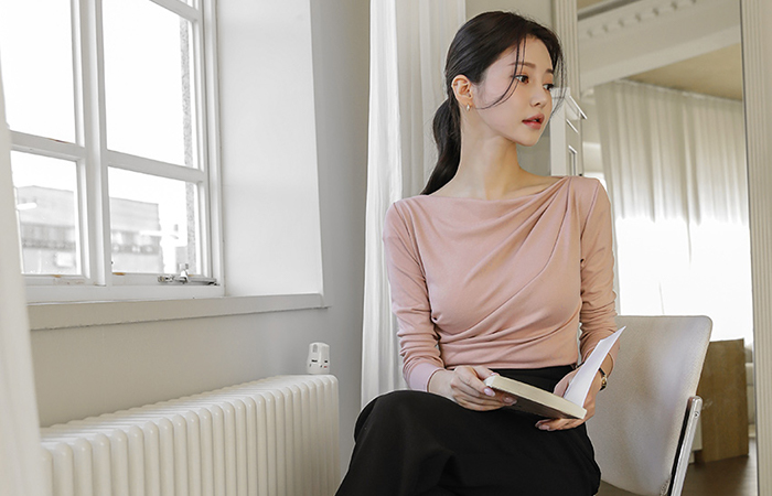 Unbalance Shirring Glam T-shirt (spring)